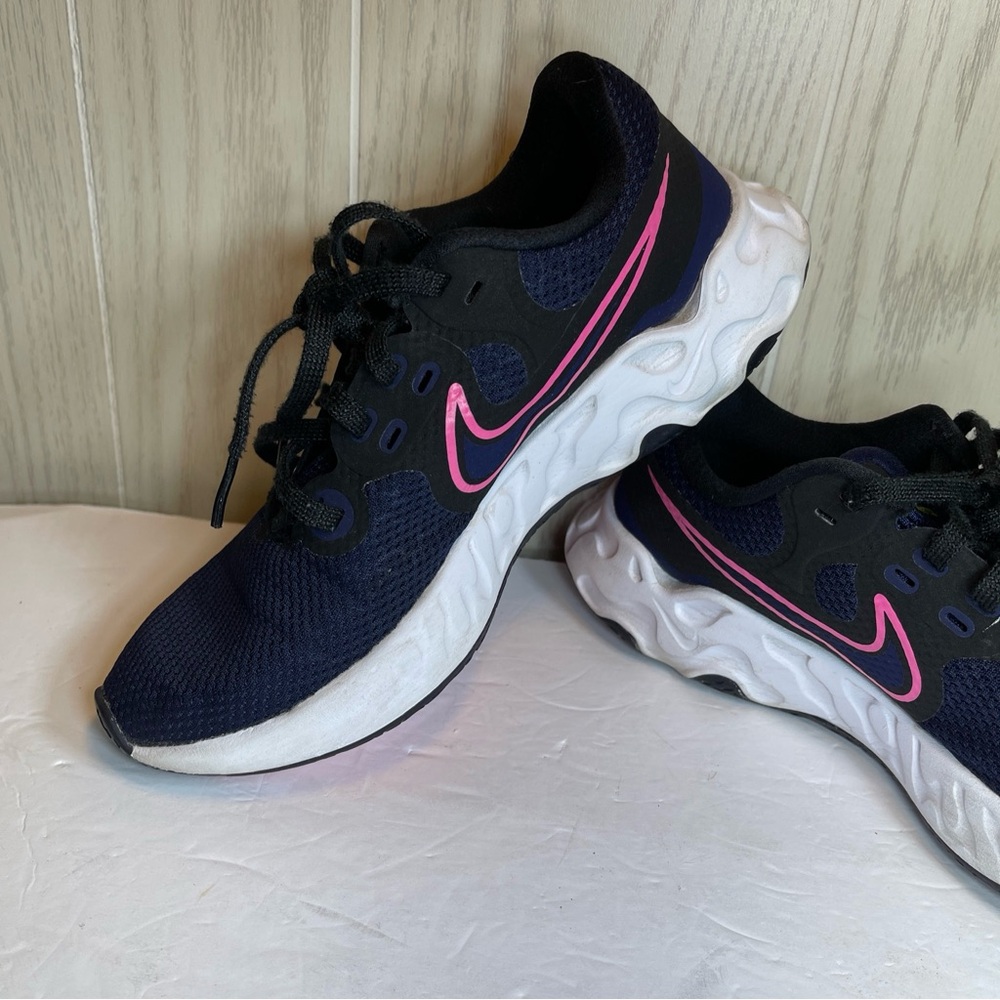 Nike Womens Renew Ride 2 CU3508-401 Navy Running Shoes Sneakers Size 7.5